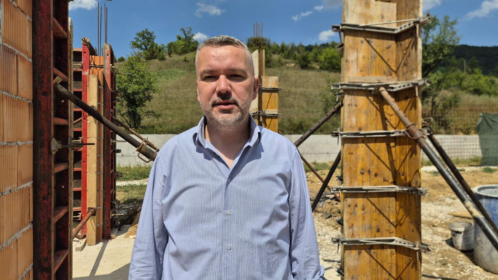 20250731_142406_copy_1600x900.jpg - U Jablanici potpisani ugovori s 50 domaćinstava za obnovu kuća: Islamska zajednica osigurala više od pet miliona KM pomoći stradalima u poplavama