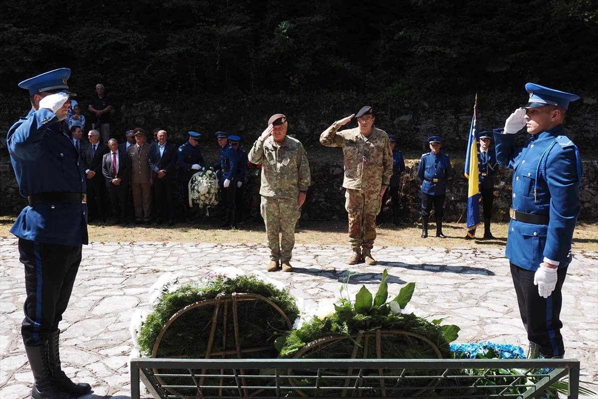 Obilježena 30. godišnjica pogibije američkih diplomata i francuskog vojnika na Igmanu (Foto: AA)