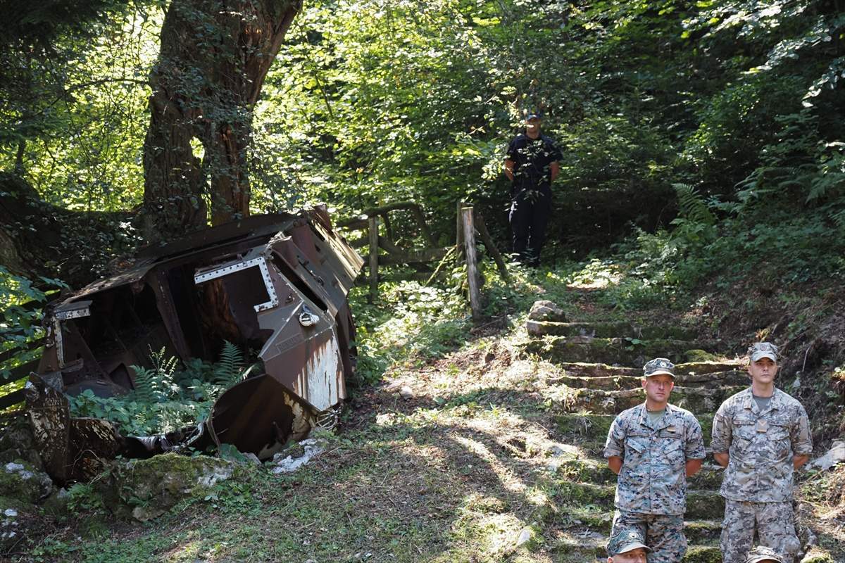 Obilježena 30. godišnjica pogibije američkih diplomata i francuskog vojnika na Igmanu (Foto: AA)