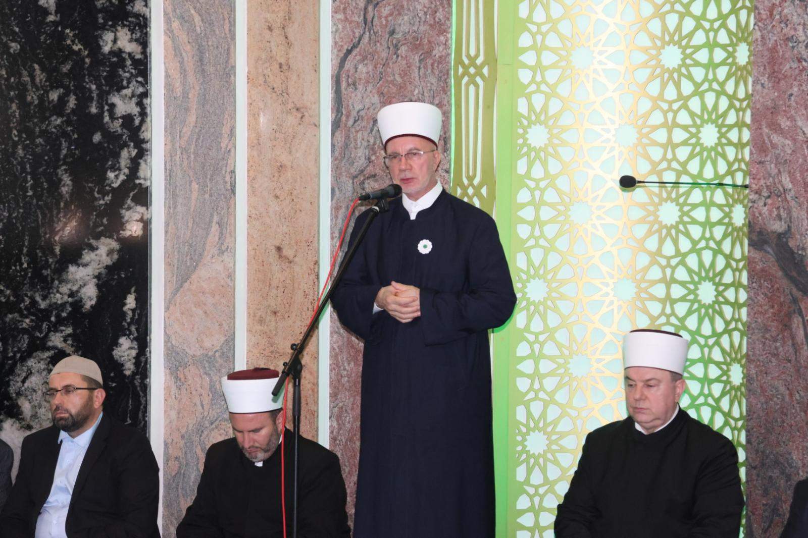 Foto: Alem Dedić/ Preporod.info - Centralna mevludska svečanost Muftijstva tuzlanskog: Muhammed, a.s., je ostavio najljepše obrasce praktične vjere koja se cijelim svojim bićem živi