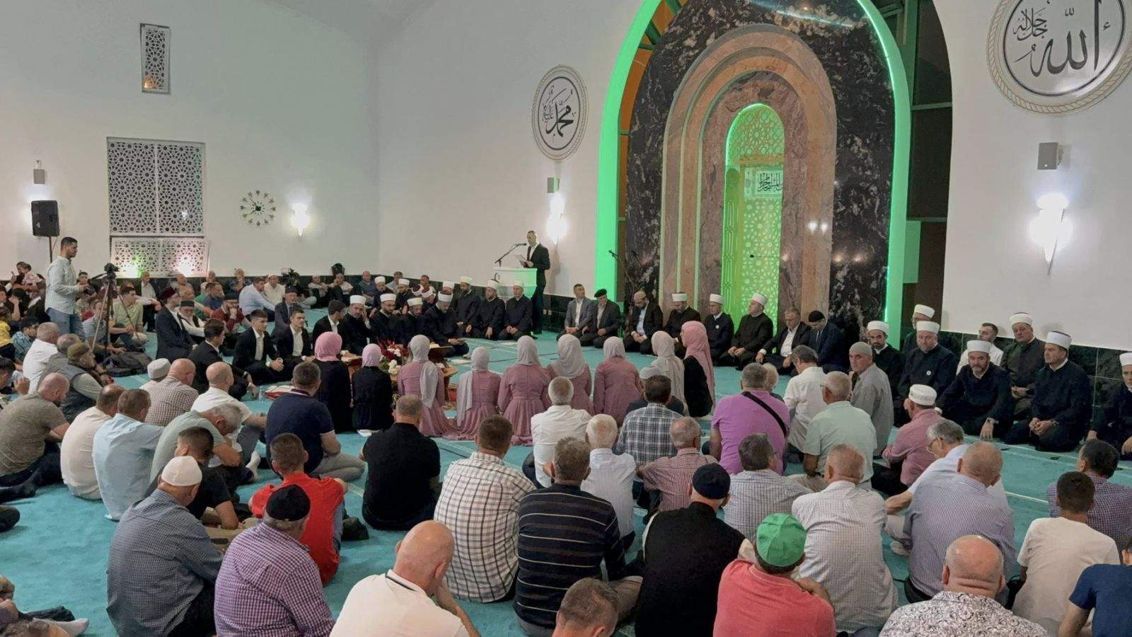 Foto: Alem Dedić/ Preporod.info - Centralna mevludska svečanost Muftijstva tuzlanskog: Muhammed, a.s., je ostavio najljepše obrasce praktične vjere koja se cijelim svojim bićem živi