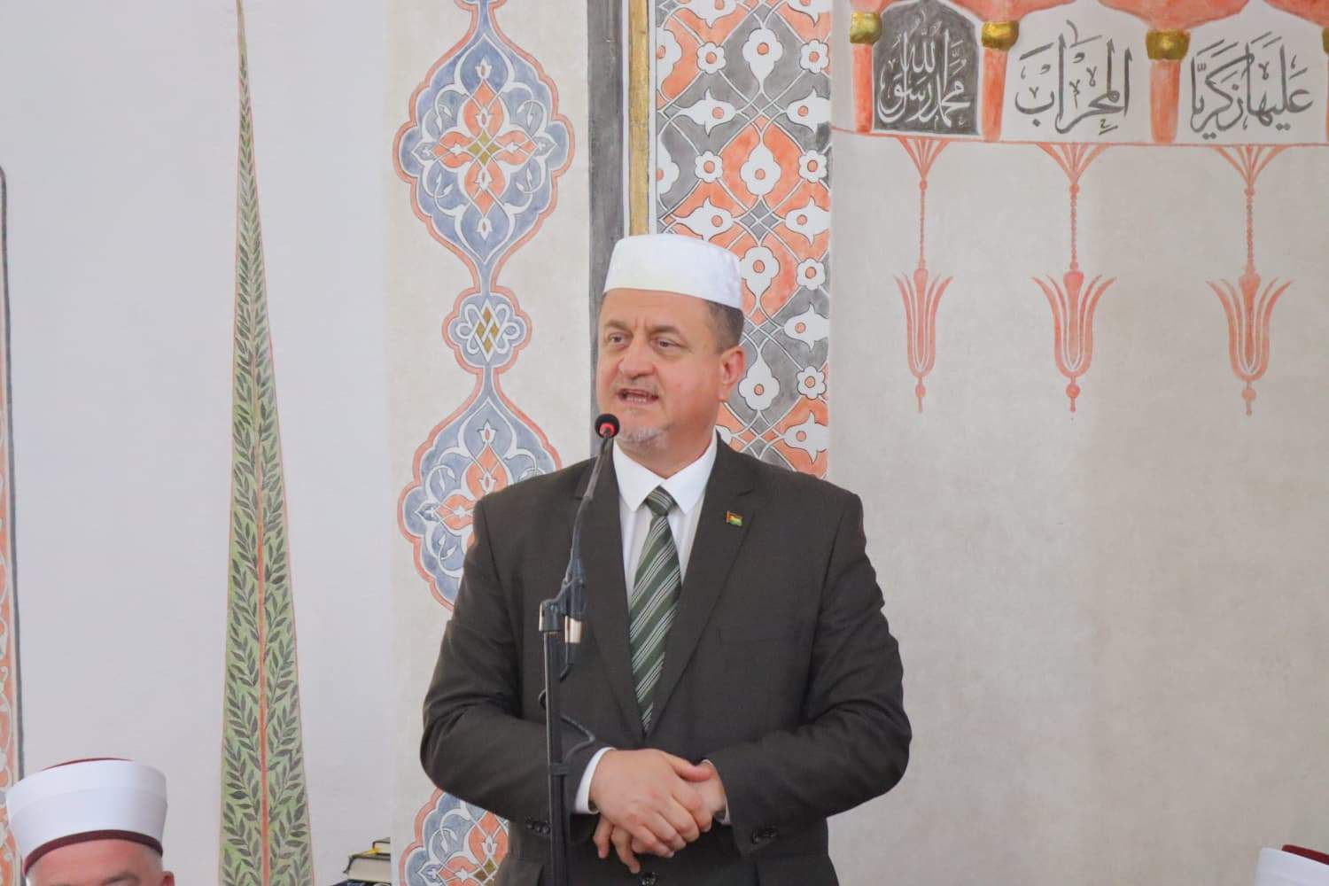 tesanj-nagrada-mevlud-12.jpg - Centralna mevludska svečanost muftijstva zeničkog u Tešnju: Priznanje