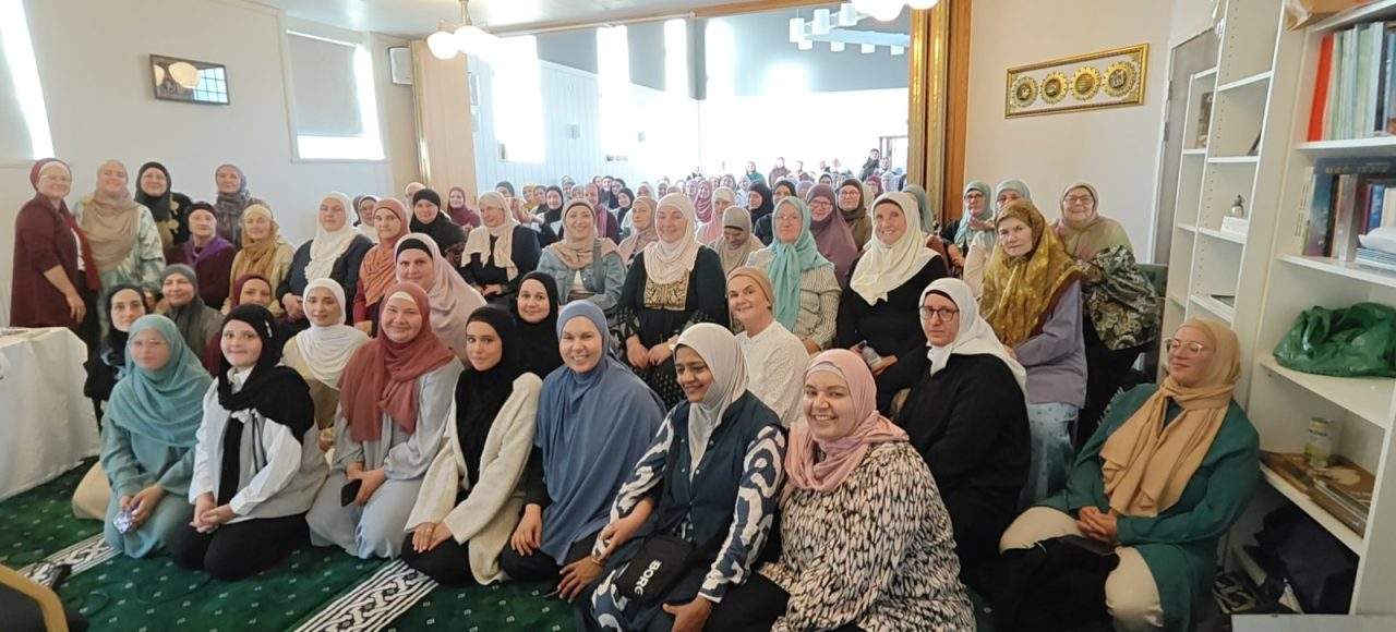 IZBUŠ.webp - Ženski aktivizam u Islamskoj zajednici Bošnjaka u Švedskoj: snaga zajedništva i obrazovanja