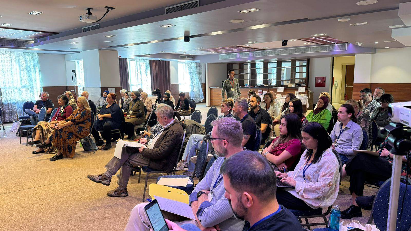 IMG-20251011-WA0016.jpg - Konferencija “Ratovi – ima li još nešto? Duhovnost, volja i hrabrost za nenasilni otpor” u Omišu