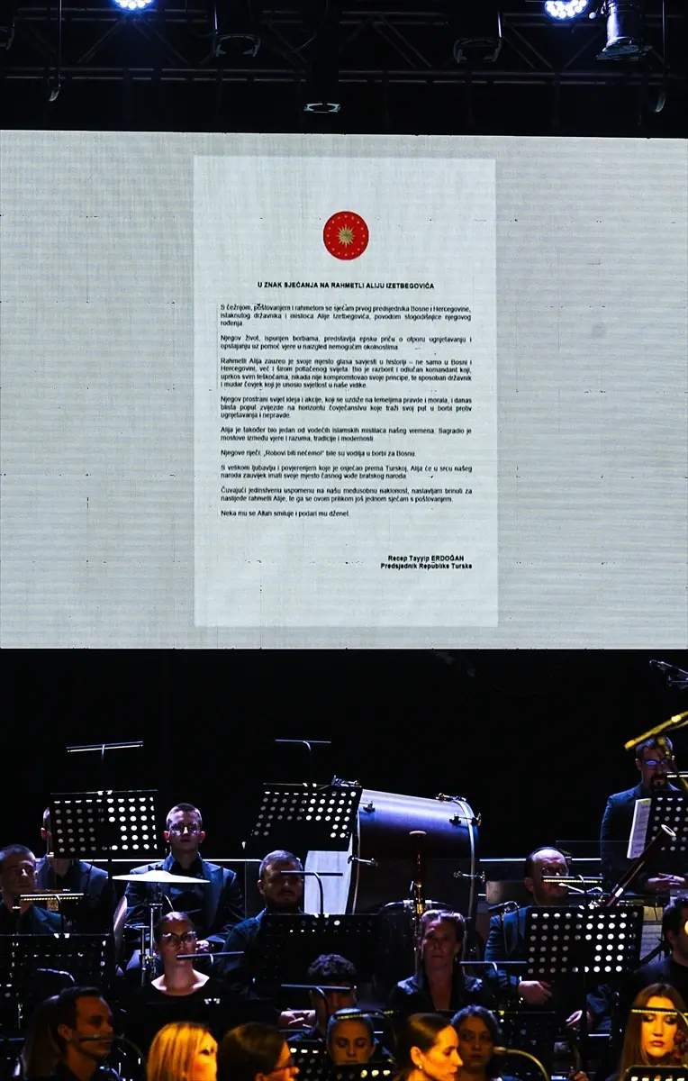 IMG_7335.jpg - Erdogan odao počast prvom predsjedniku BiH Aliji Izetbegoviću povodom 100. godišnjice rođenja