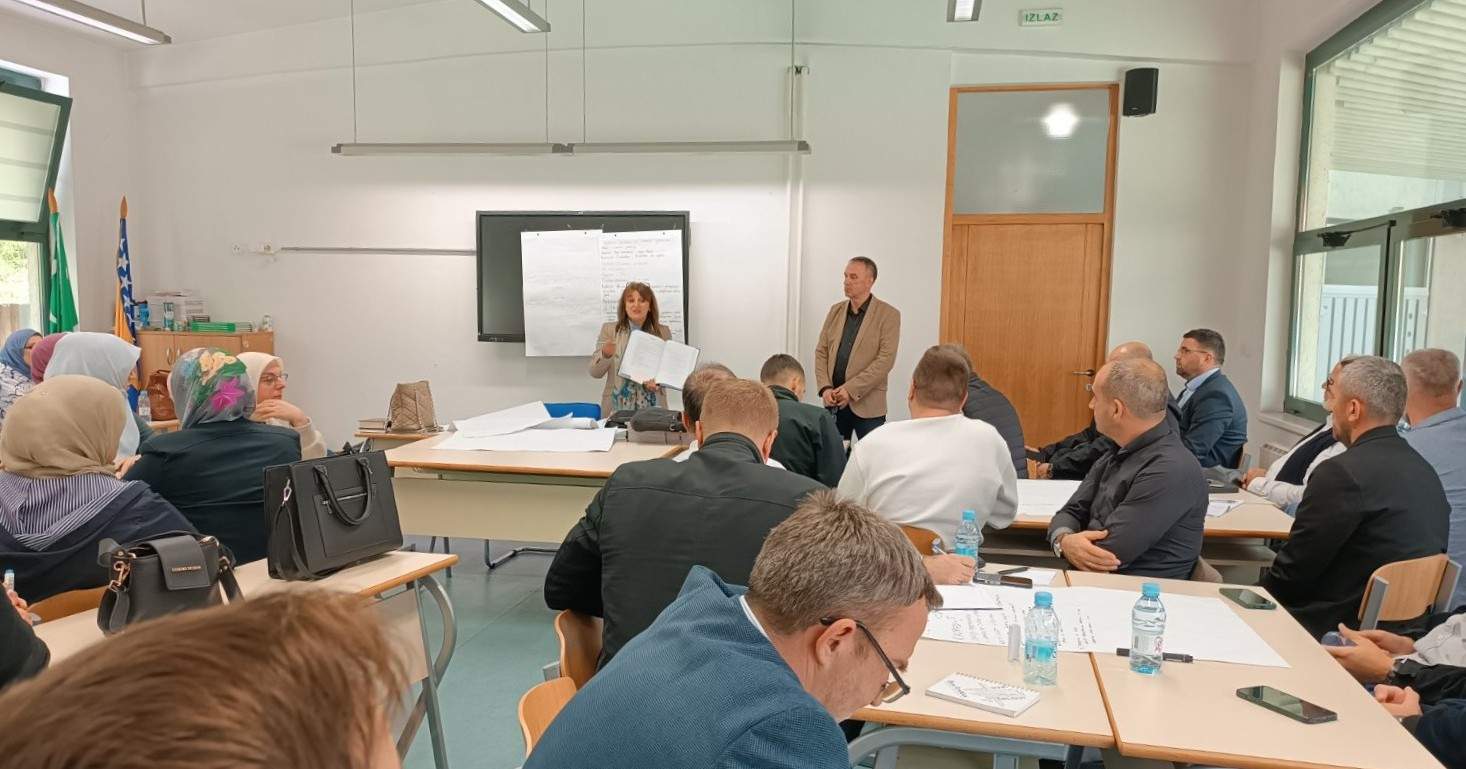 viber_slika_2025-10-21_15-08-38-340.jpg - Muftijstvo tuzlansko: Stručni seminar za nastavnike Islamske vjeronauke