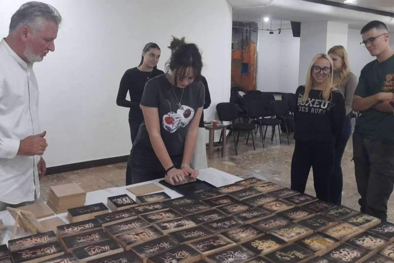 m_f1902be0dd231d0970971346a9fc5964.jpg - Izložba 