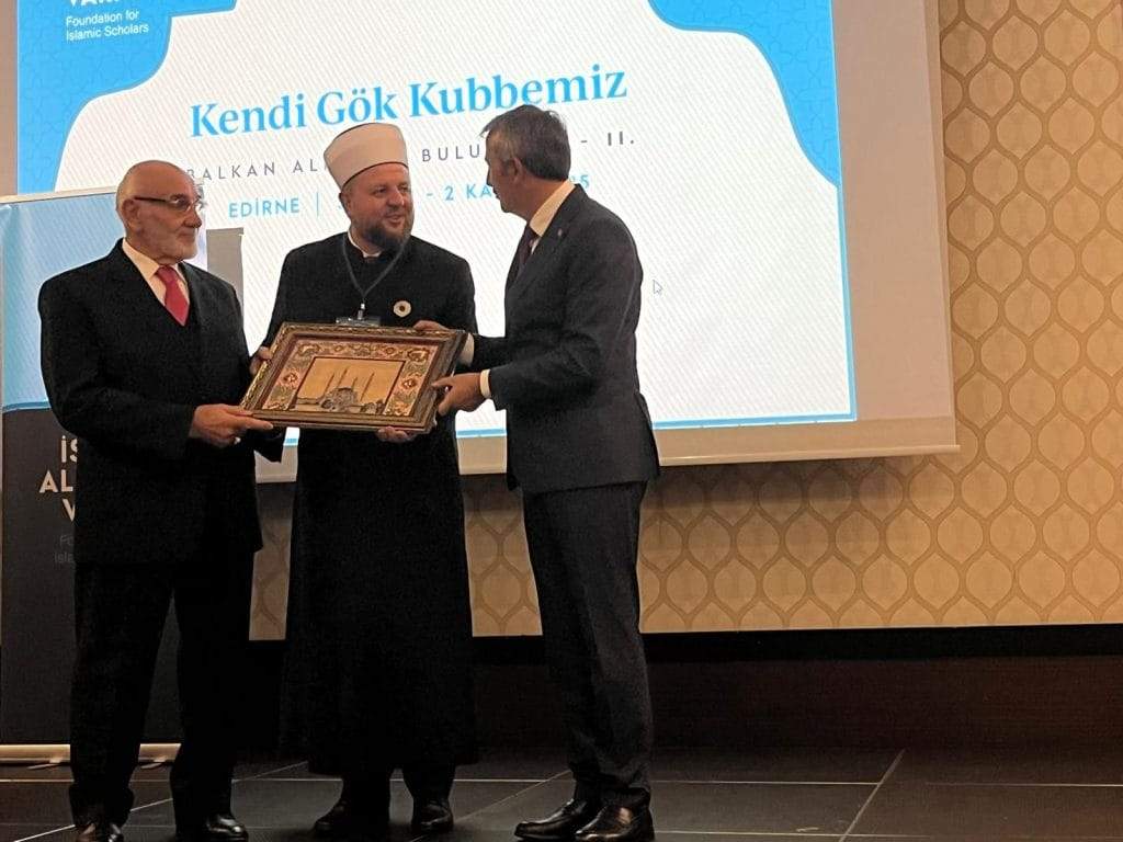 012.jpg - Susret balkanskih učenjaka održan u turskom Edirneu