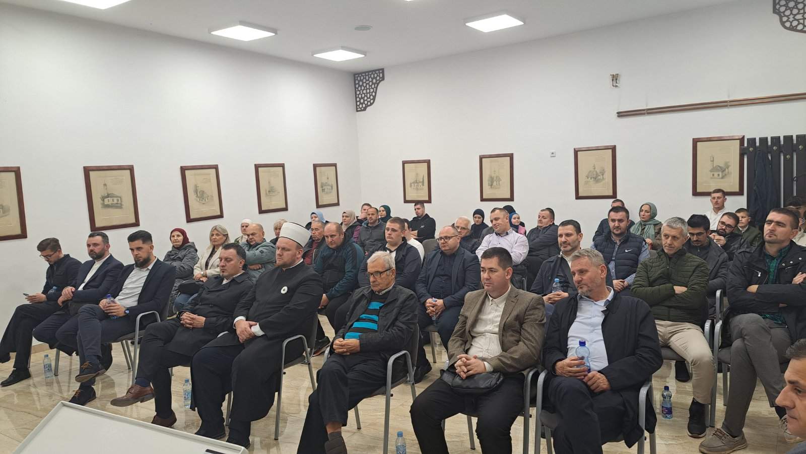 viber_image_2025-11-03_14-14-12-818.jpg - Gračanica: Sjećanje na hafiza Ibrahim-ef. Mehinagića i Hasan-ef. Kadića