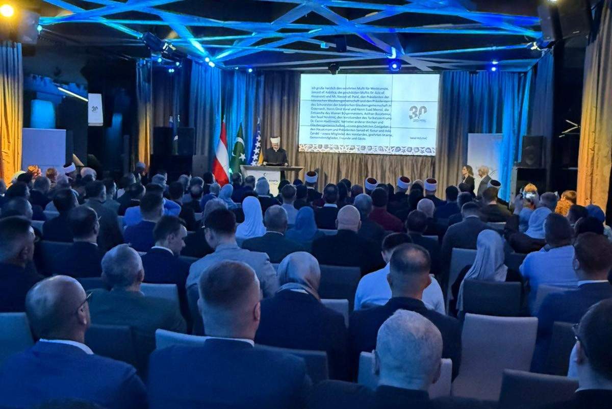 WhatsApp-Slika-2025-11-22-u-20.59.55_9dfc7168.jpg - Muftija Fazlović: Bošnjaci u Austriji su primjer čuvanja veze s domovinom i doprinosa društvu u kojem žive