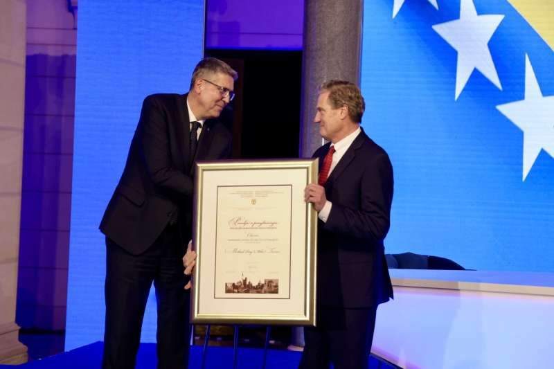 m_883edbd0db606c77aa04b3929bf573d1.jpg - Svečana akademija povodom Dana državnosti BiH u Vijećnici okupila istaknute zvaničnike i goste