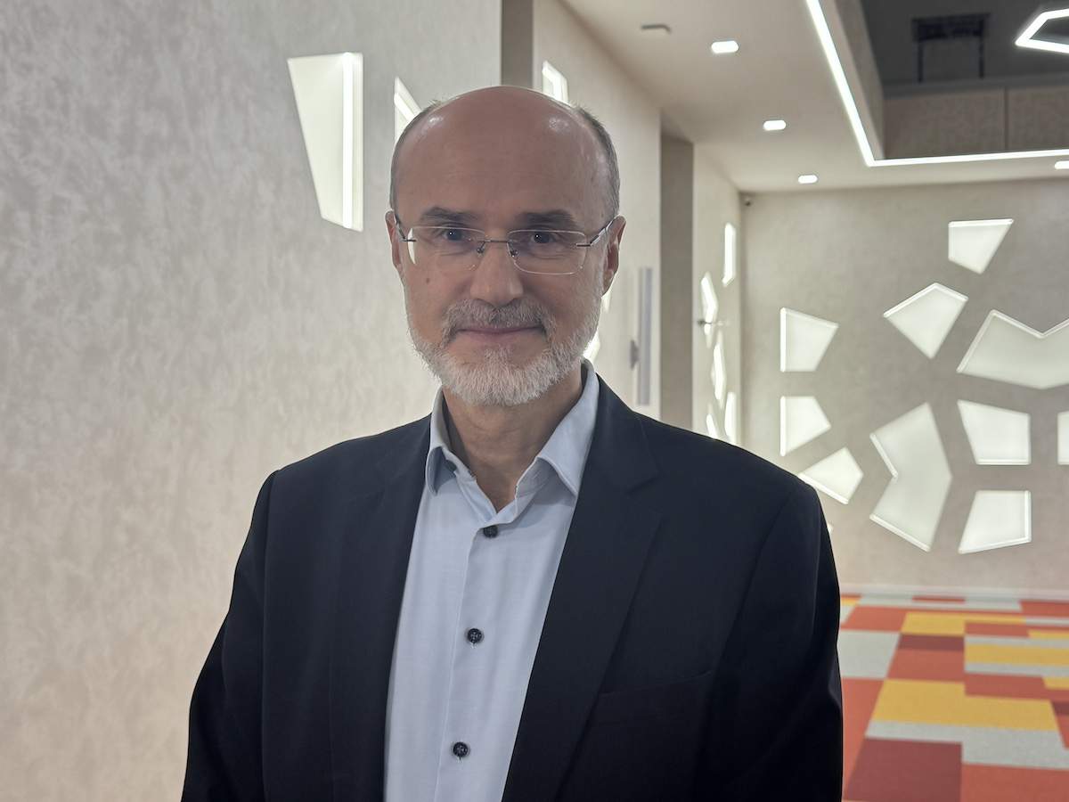 Promocija knjige „Potraga za izgubljenim znakovima postojanja: Hivzija Hasandedić 1915–2023.“ u Islamskom centru Sultan Ahmed u Zenici 4 IMG_4856 2.jpg - Promocija knjige „Potraga za izgubljenim znakovima postojanja: Hivzija Hasandedić 1915–2023.“ u Islamskom centru Sultan Ahmed u Zenici