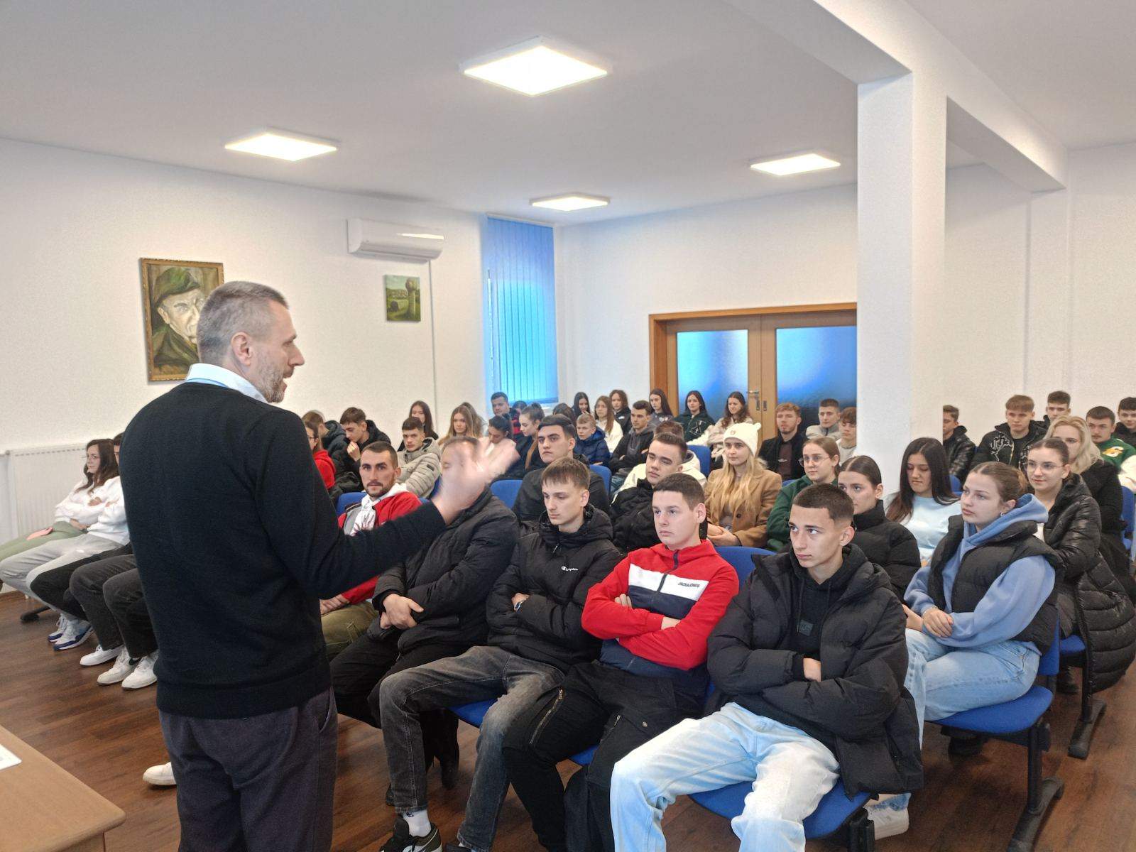 viber_slika_2025-11-30_16-28-22-074.jpg - Kurs islama Mreže mladih Muftijstva tuzlanskog 