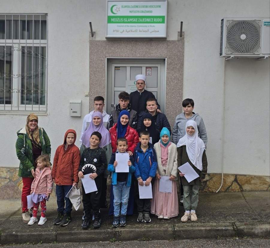 Rudo02.jpg - Mekteb ponovo počeo s radom u Rudom: Prva pouka okupila 14 djece