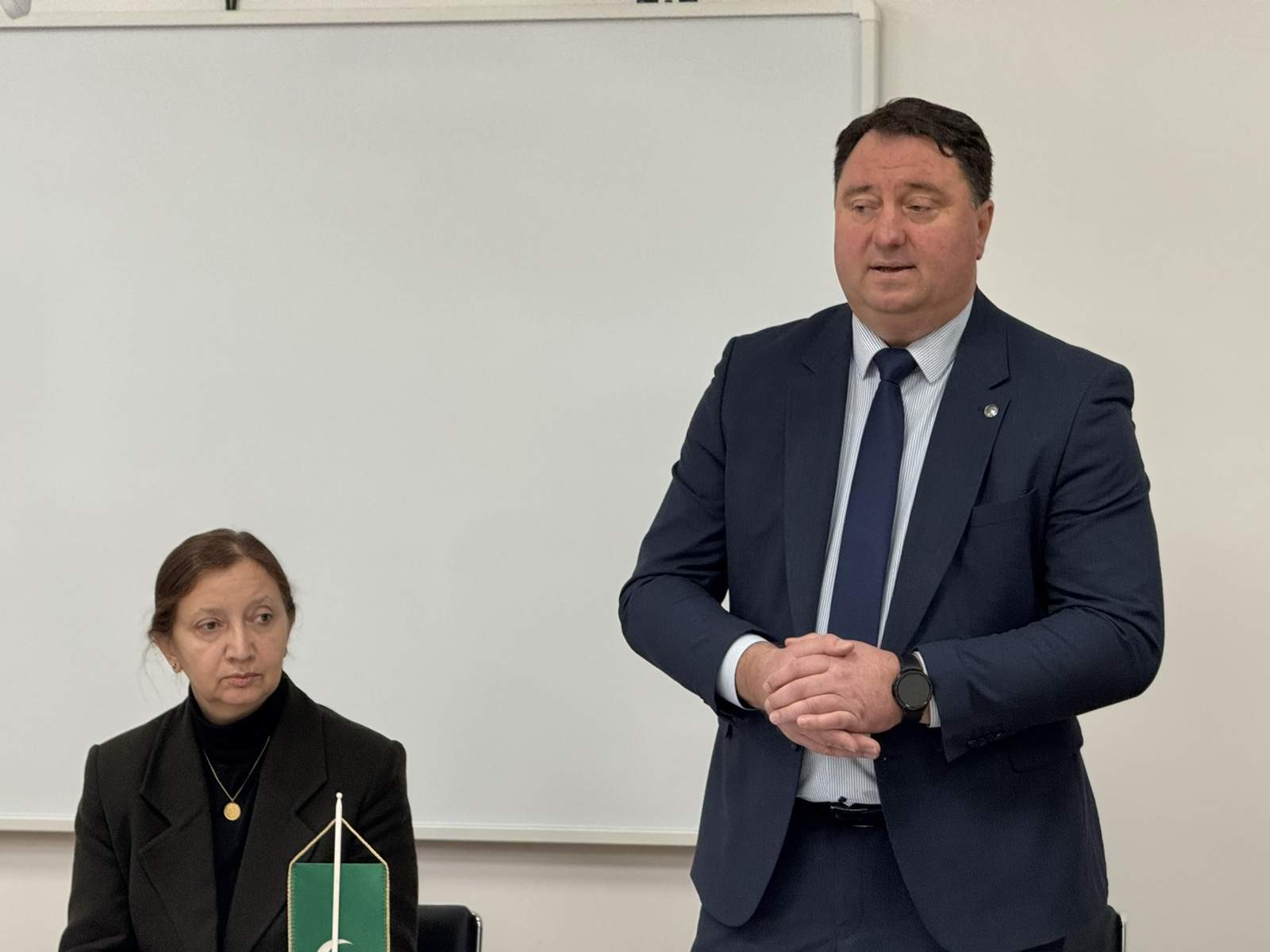 Foto: Omer Kavazović/Preporod.info - Kolektiv Media centra Islamske zajednice u zasluženu penziju ispratio kolegicu Aj&scaron;u Hafizović-Hadžime&scaron;ić