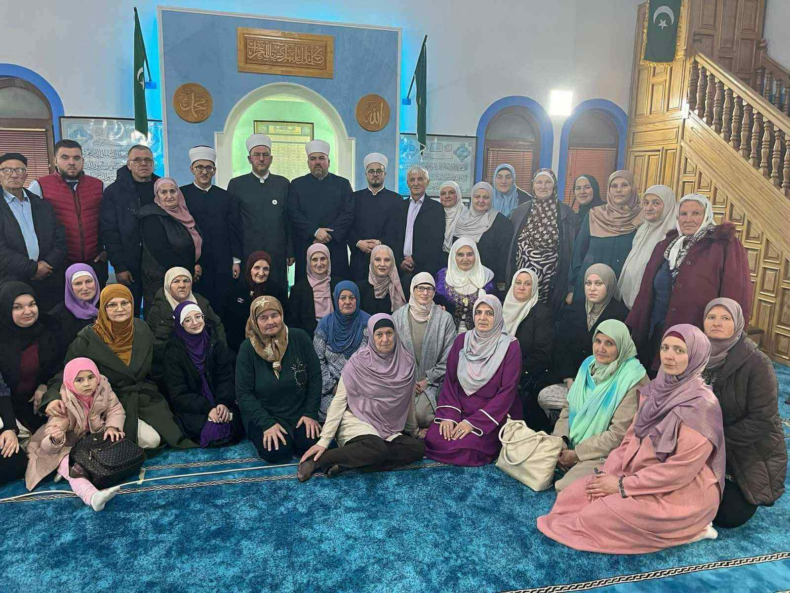 Messenger_creation_91E2C475-B6E3-4E54-86F0-4145D157AB2B.jpeg - Kladanj: Večer Kur