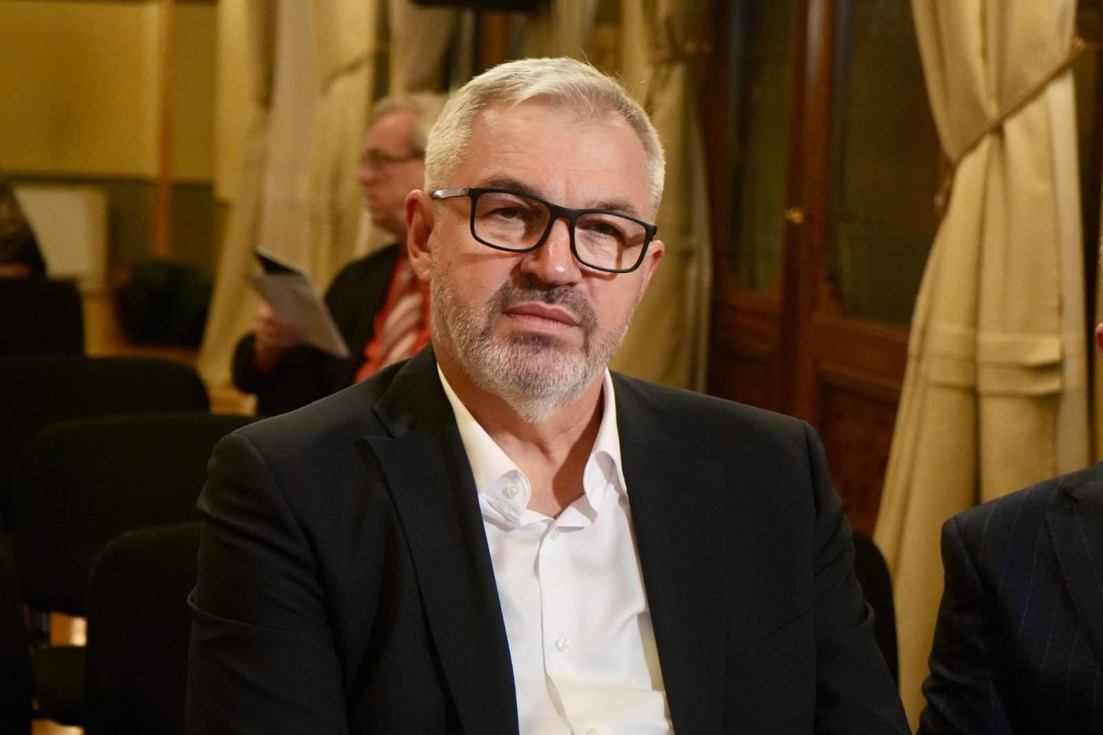 vkbi-malanovic.jpg - Akademijom u Sarajevu obilježene 33 godine rada VKBI-ja: Ministru Sevlidu Hurtiću uručeno priznanje