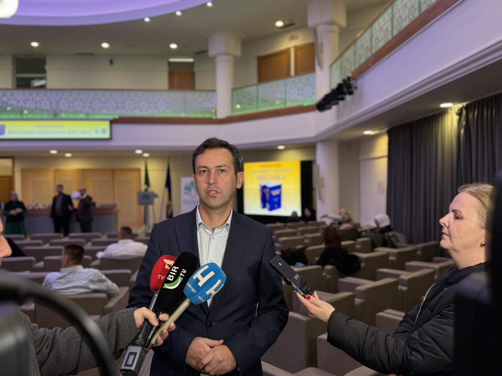 Foto: Omer Kavazović/Preporod.info - Sarajevo: Promovisan prvi bosansko-perzijski rječnik