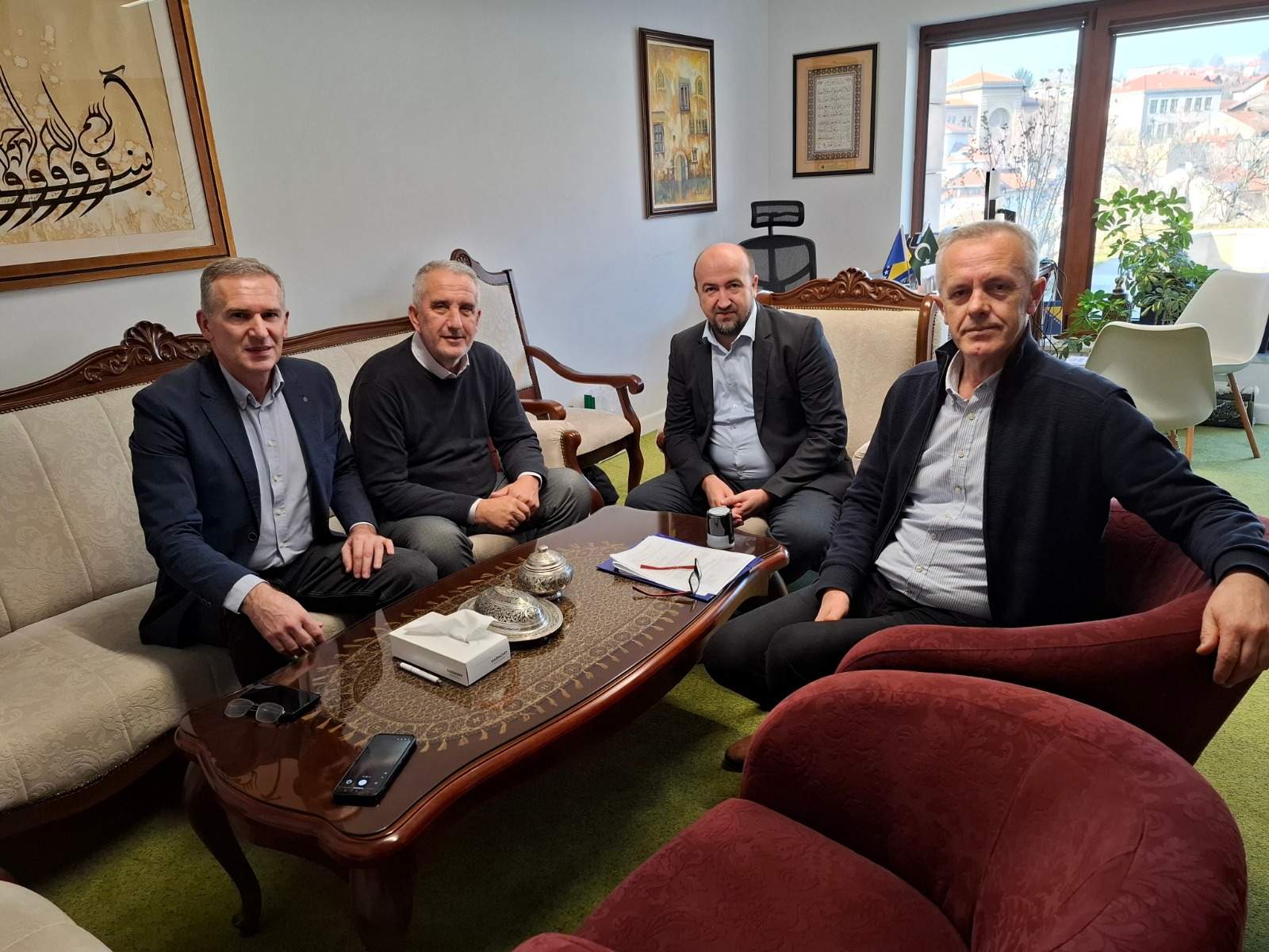 1.jpeg - Osigurana sredstva za zavr&scaron;etak džamije i Islamskog centra u Lukavcu: Potpisan sporazum uz podr&scaron;ku Qatar Charity