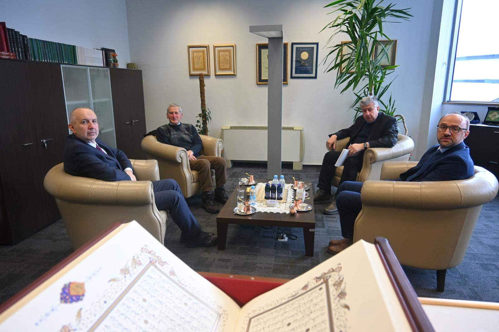 f35835ce-07da-451a-9f45-f342be391d53.jpeg - Muftijstvo sarajevsko iniciralo sanaciju ni&scaron;ana braće Morića: Za&scaron;tita sjećanja na znamenite Sarajlije