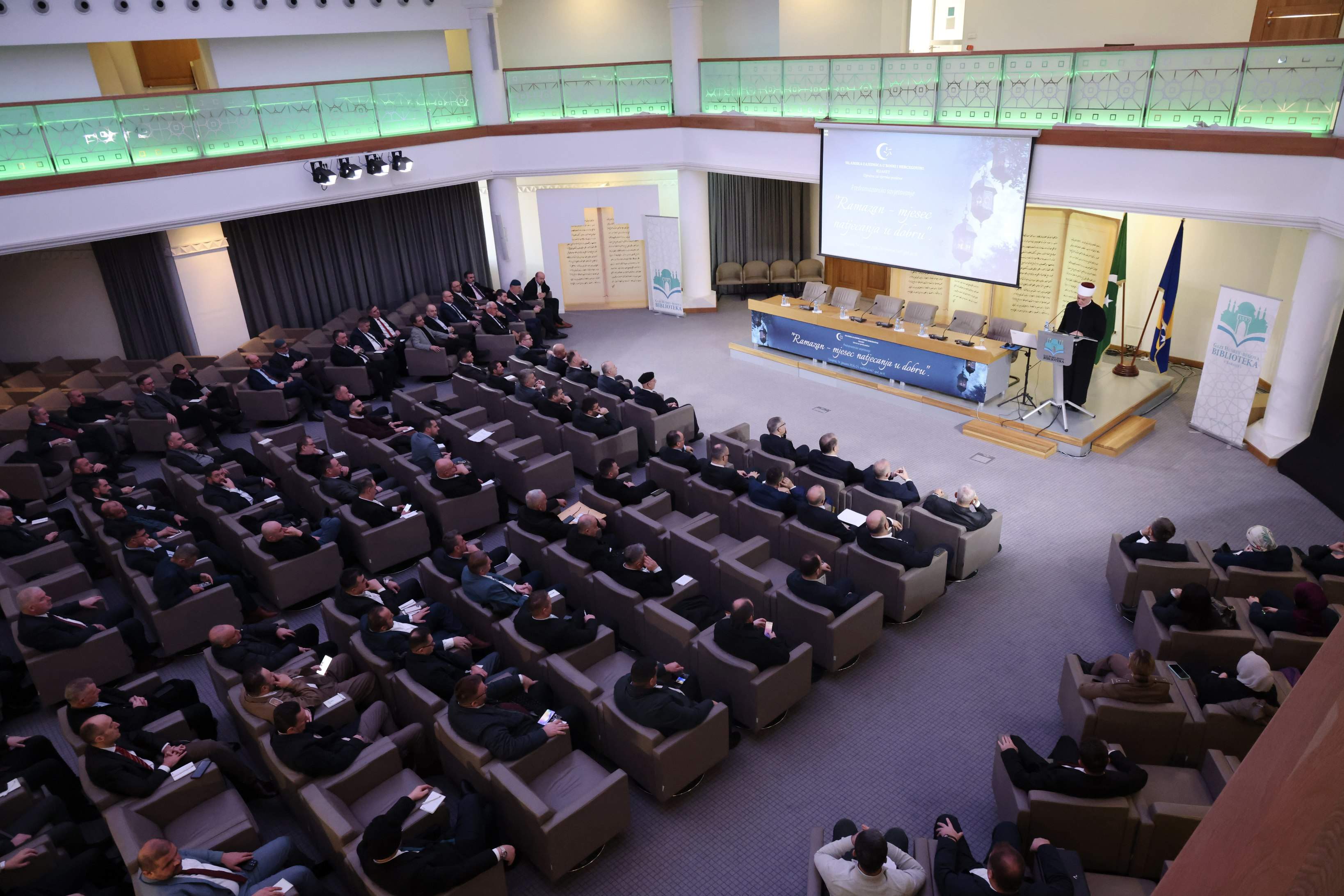 Foto: Amel Emrić/Preporod.info - Reisul-ulema Husein-ef. Kavazović: Posebno se angažirajmo na zbližavanju ljudi i unosimo radost i nadu u njihova srca