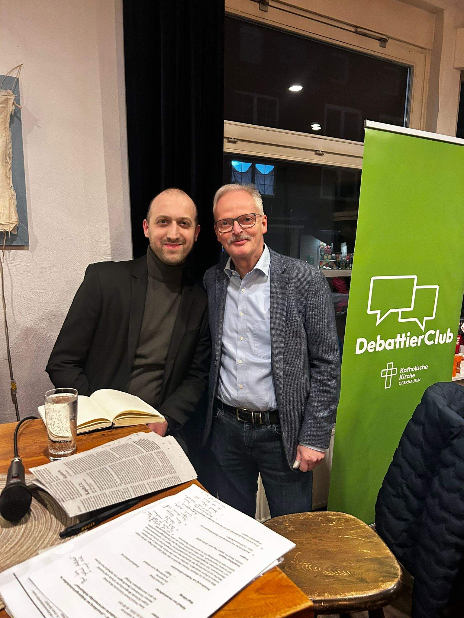 slika-03.jpg - Predstavnik džemata na debati o razvoju vjerskih zajednica u Oberhausenu