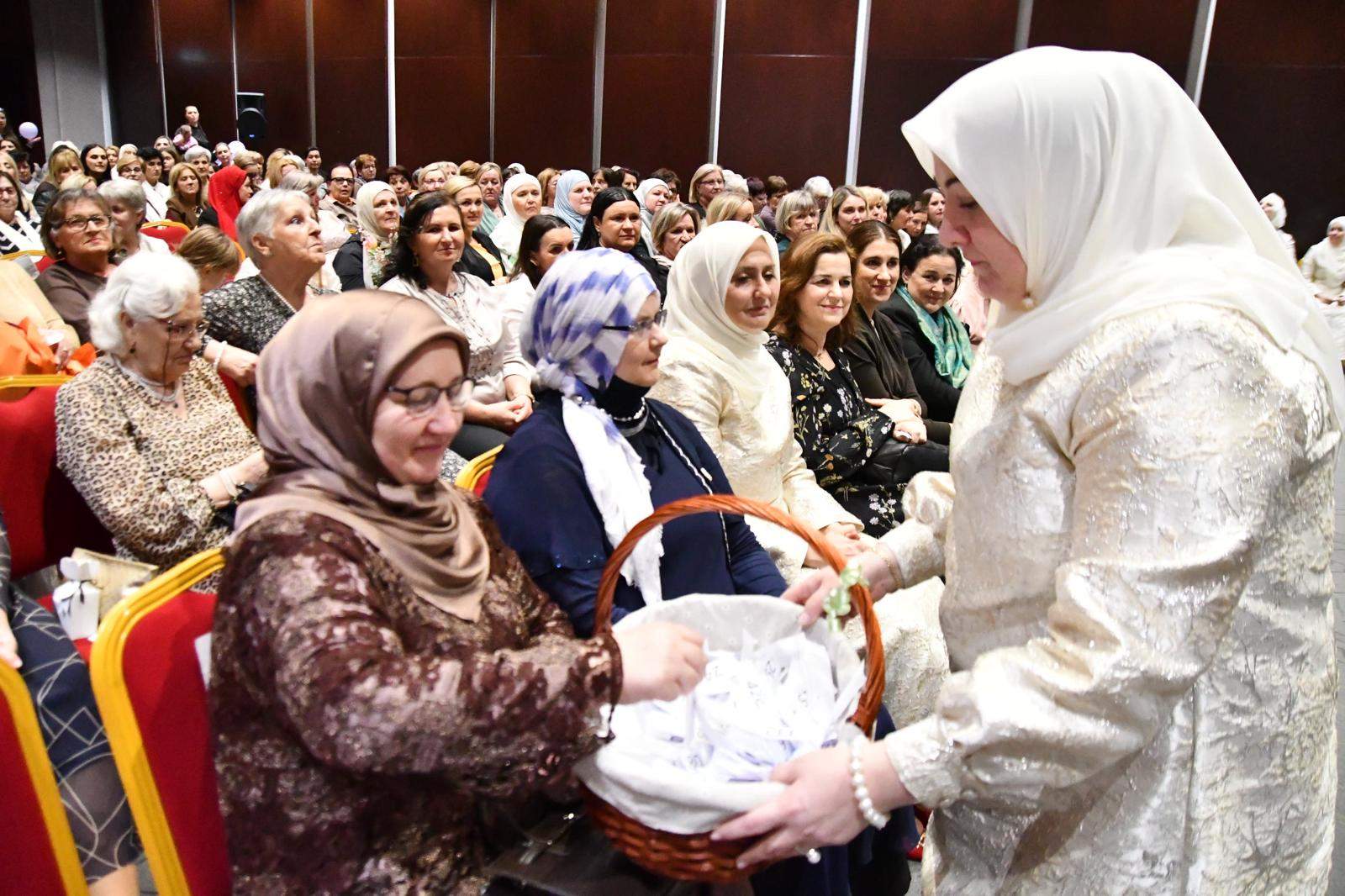 PHOTO-2026-02-10-12-35-43.jpg - Ovogodi&scaron;nja manifestacija 