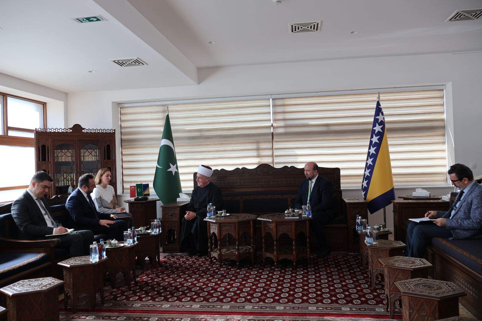 reisul-ulema-husein-kavazovic-emin-akseki-foto-rijaset-feb26-1.jpg - Reisul-ulemu posjetio ambasador Republike Turske Emin Akseki