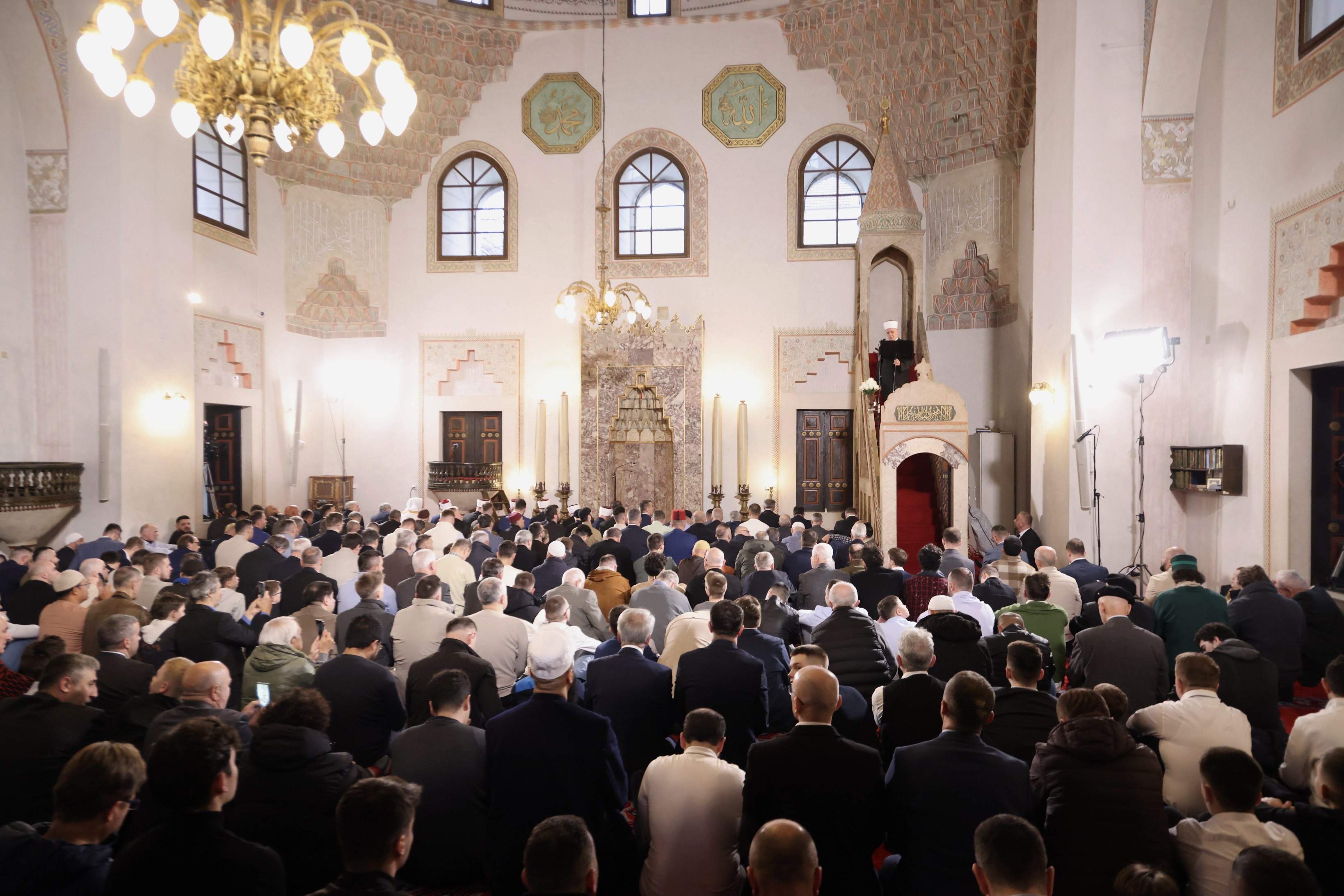 IMG_0018.jpeg - Bajramska hutba reisul-uleme Kavazovića: Učvrstimo na&scaron;u vjeru, ujedinimo na&scaron;a srca