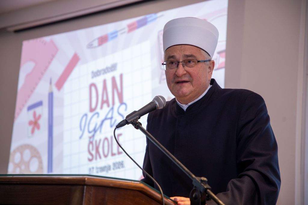 STI_0860STI_0860.jpg - Zagreb: Islamska gimnazija dr. Ahmeda Smajlovića obilježila Dan &scaron;kole u okviru 110 godina priznanja islama