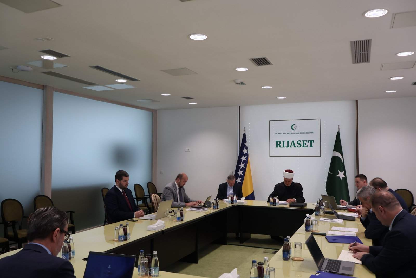 IMG-ee48c015509afcf60cd9790b6a20a689-V.jpg - Održana 56. redovna sjednica Rijaseta Islamske zajednice u Bosni i Hercegovini 