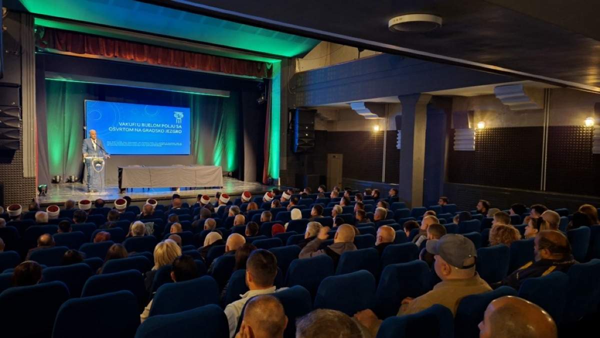 slika.jpg - Spa&scaron;ena ba&scaron;tina i zaboravljeni vakuf ispod fontane