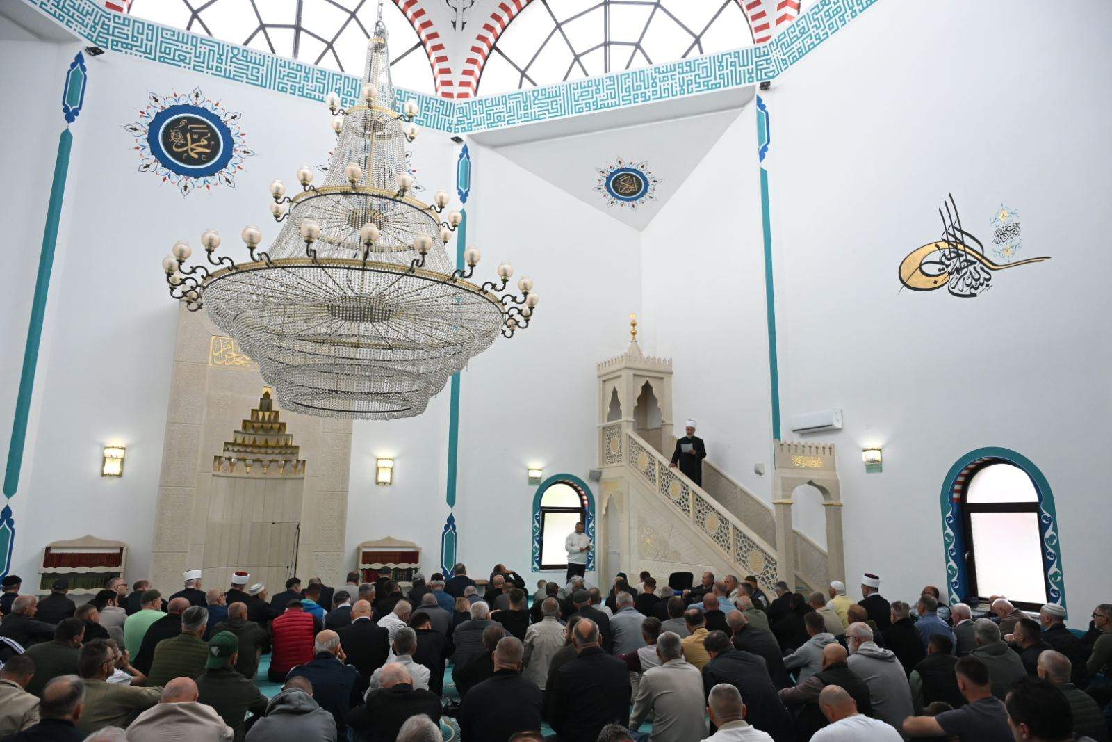 01.jpg - Hutba reisul-uleme u Sanskom Mostu: Ujedinjeni, možemo se suprotstaviti svakom zlu
