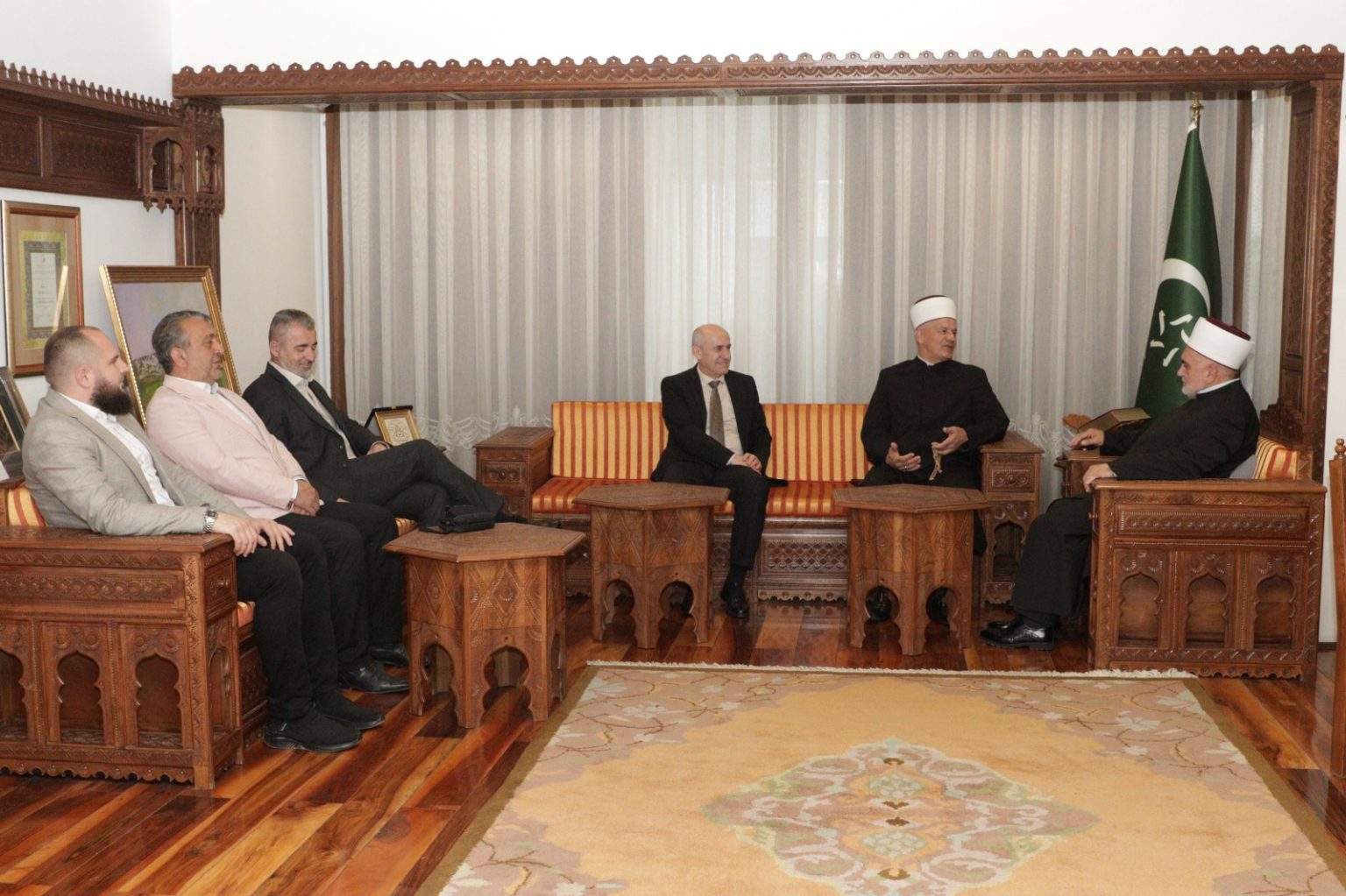 900e49a0-fe2e-4c5e-b999-29340ef0c085-1536x1023.jpg - Muftija Smajlović u posjeti predsjedniku Me&scaron;ihata u Srbiji