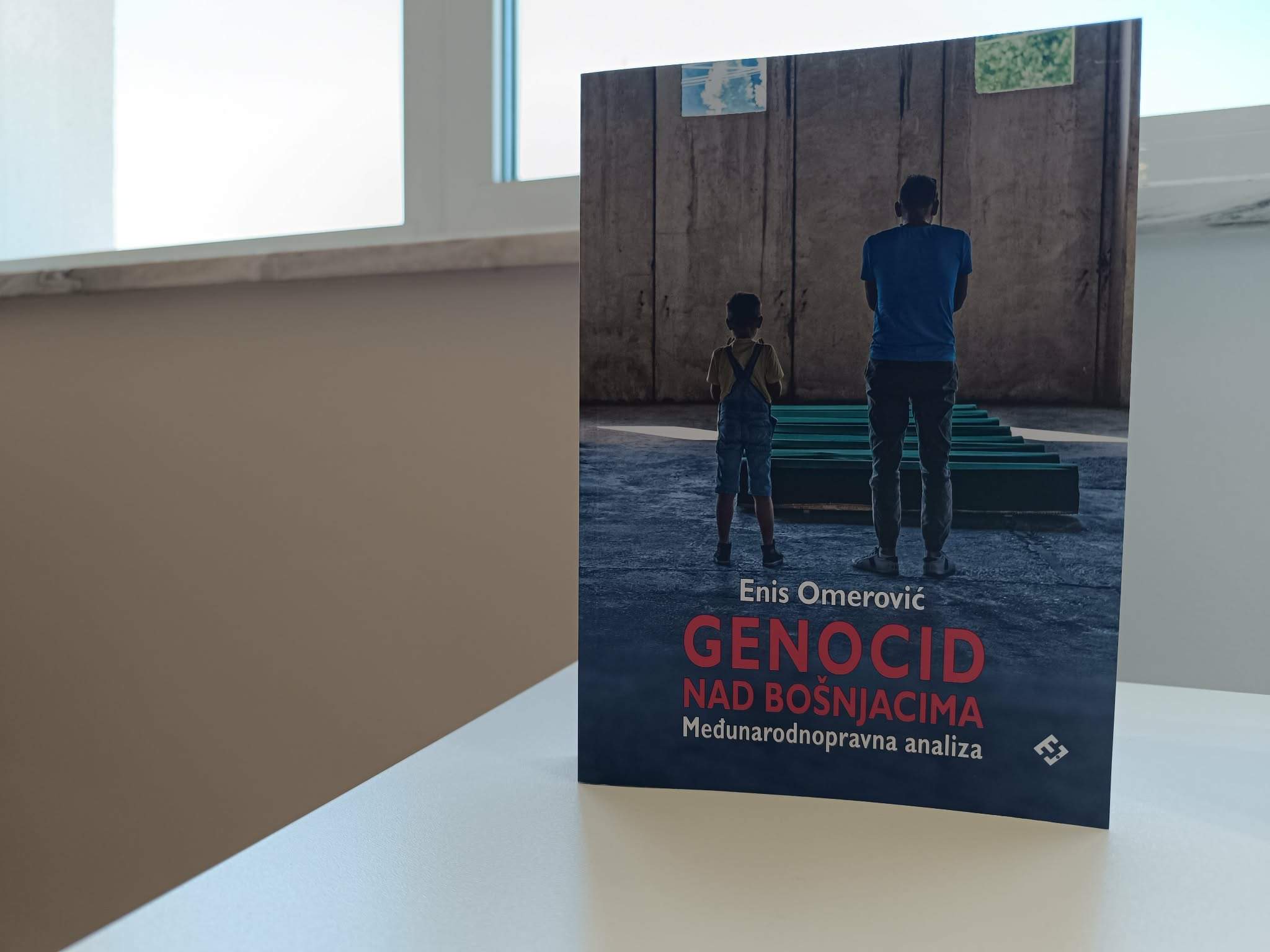 b4a7d3c0-b976-4786-a305-9a77fc51bfde.jpg - Knjiga Enisa Omerovića donosi međunarodnu analizu genocida nad Bo&scaron;njacima