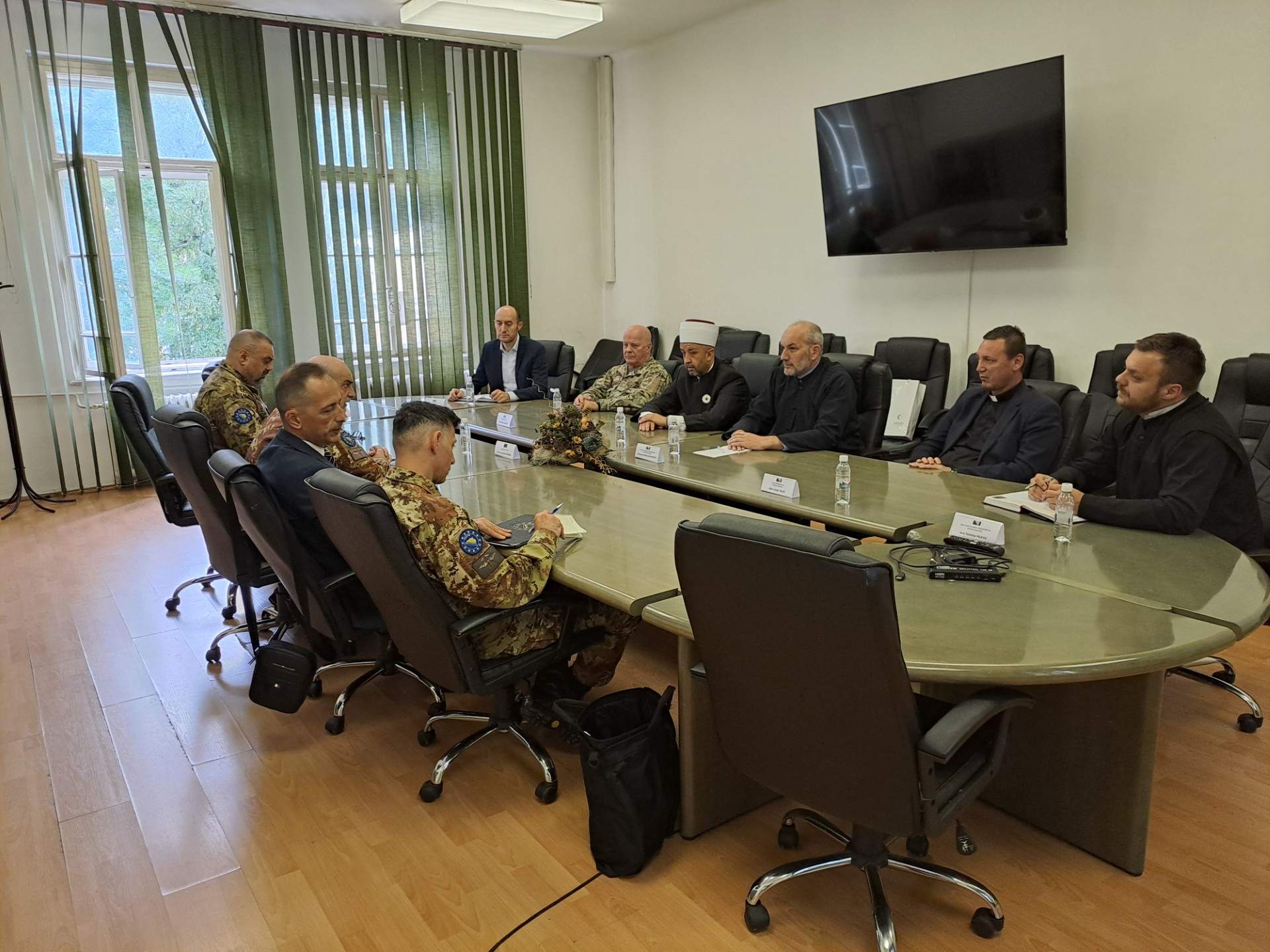 Foto: Ministarstvo odbrane BiH - Komandant EUFOR-a održao sastanak sa predstavnicima vjerske službe Ministarstva odbrane i Oružanih snaga Bosne i Herecgovine