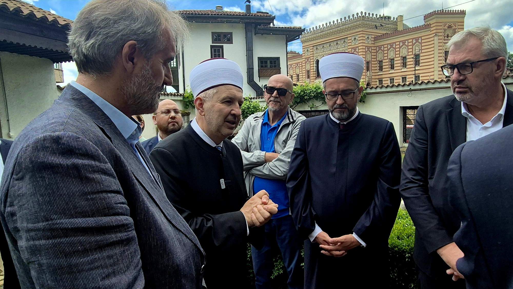 20260612_134651_copy_2000x1126.jpg - Muftijstvo sarajevsko predstavilo projekat sanacije nišana i kaburova u haremu Hadžijske džamije