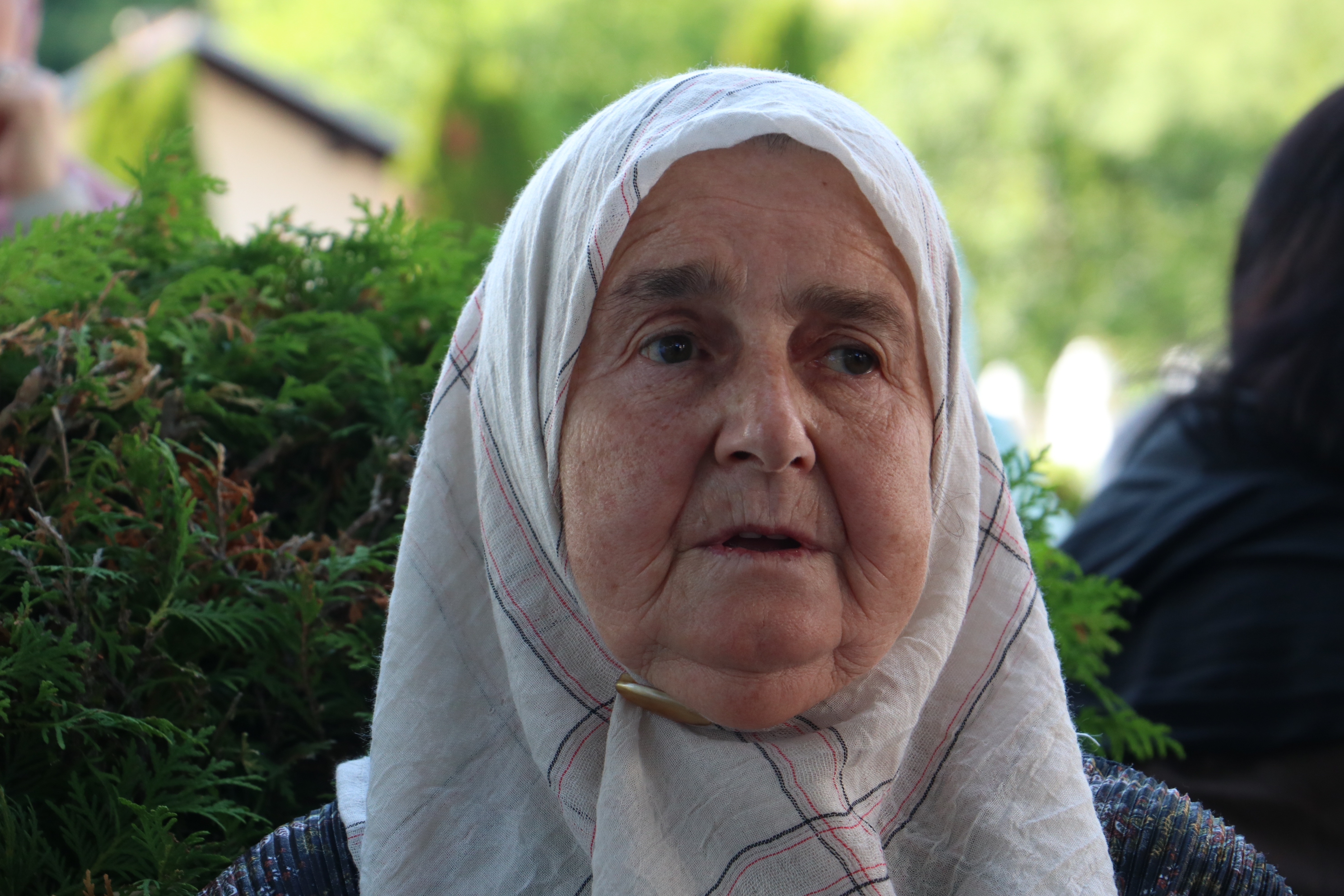 Biljani - Rezija Crnalić -Vrijeme prolazi, a bol ostaje