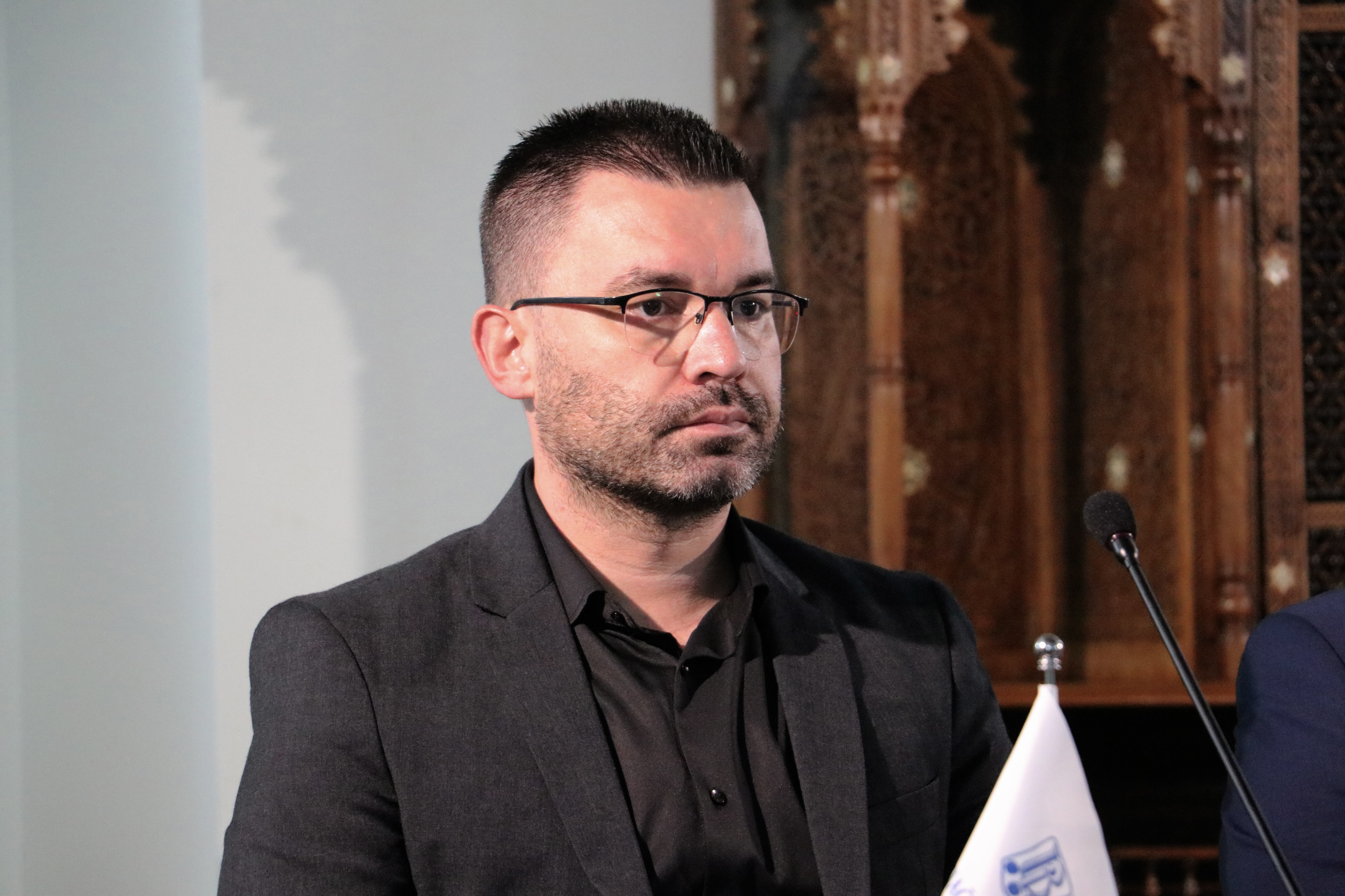 Muamer Džananović, direktor Instituta za istraživanje zločina protiv čovječnosti i međunarodnog prava Univerziteta u Sarajevu Muamer Džananović, direktor Instituta za istraživanje zločina protiv čovječnosti i međunarodnog prava Univerziteta u Sarajevu