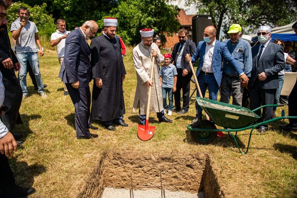 aa.jpg - Položen kamen temeljac za izgradnju centralne džamije u Bijelom Polju