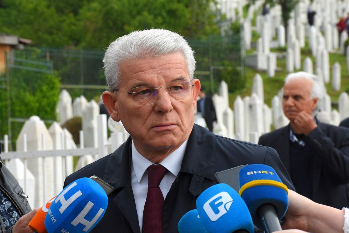 AA-20220503-27757326-27757323-DZAFEROVIC_I_IZETBEGOVIC_PORUCILI_IZBORI_U_BIH_CE_SE_ODRZATI.jpg - Džaferović i Izetbegović poručili: Izbori će se održati