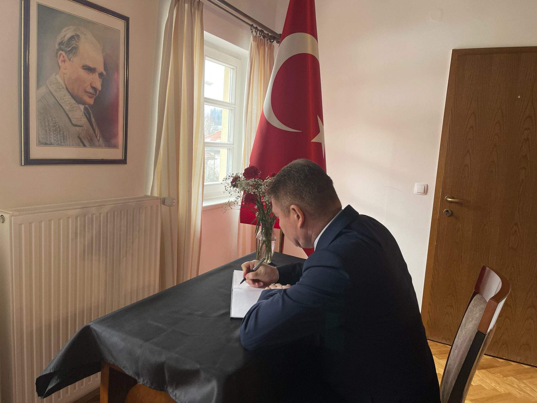image5-2048x1536.jpeg - Muftija Nevzet Porić posjetio tursku ambasadoricu Aylin Taşhan i izrazio taziju