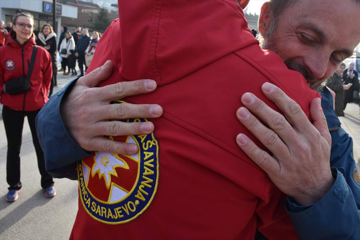 Sedin Salić i GSS - Spasioci dočekani u Sarajevu: Vi ste naši heroji