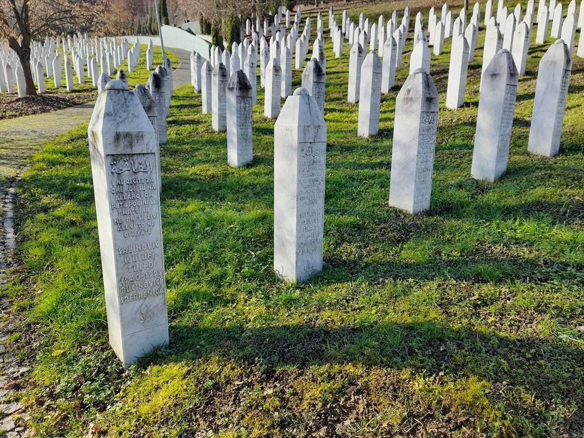 AA-20230304-30476332-30476331-U_AMERICI_UMRLA_SALIHA_SALIHOVIC_KOJOJ_SU_U_GENOCIDU_UBIJENA_TRI_SINA_I_SUPRUG.jpg - Na ahiret preselila još jedna srebrenička majka: Salihi Salihović u genocidu ubijena tri sina i suprug