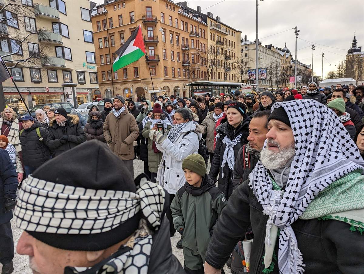 AA-20240120-33489515-33489513-PROTEST_U_SVEDSKOJ_STOTINE_LJUDI_TRAZI_OD_IZRAELA_DA_ZAUSTAVI_ETNICKO_CISCENJE_U_GAZI.jpg - Protest u Švedskoj: Stotine ljudi traži od Izraela da zaustavi etničko čišćenje u Gazi
